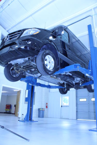Automotive lifts » Lifts for car workshops - Made in Germany for